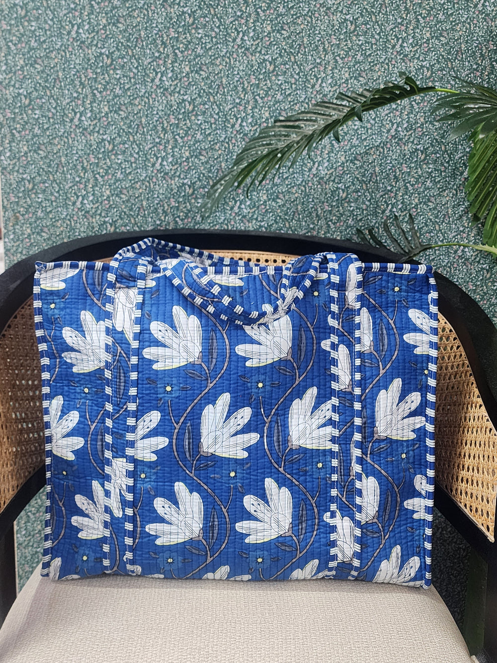 Blue-&-White-Jute-Handblock-Print-Tote-Bag-With-Concealed-Zip