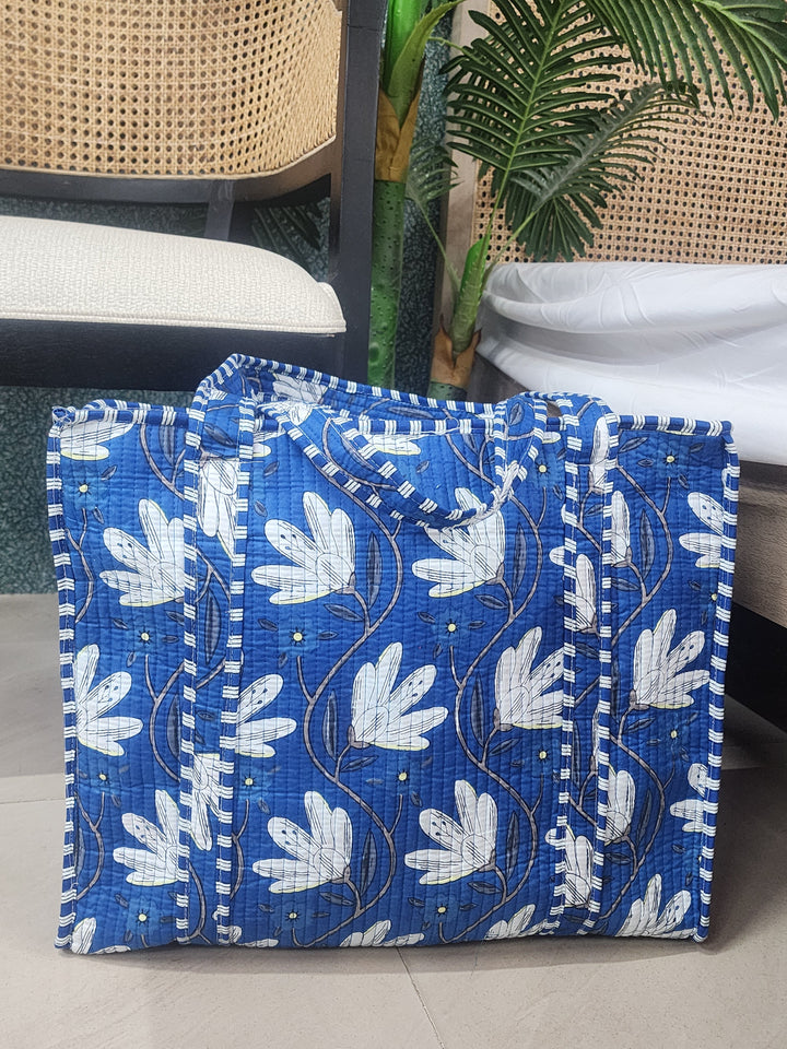 Blue-&-White-Jute-Handblock-Print-Tote-Bag-With-Concealed-Zip