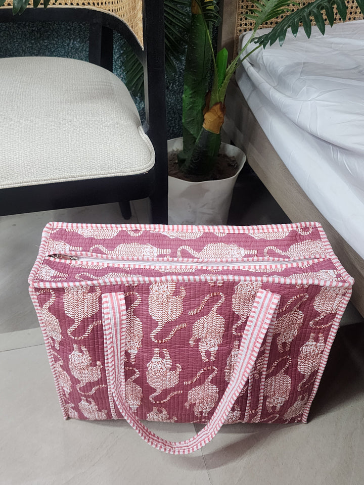 Pink-Jute-Handblock-Printed-Tote-Bag-With-Concealed-Zip