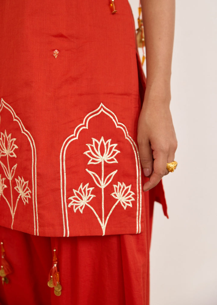 Kesar-Orange-Mulmul-Strappy-Kurta-With-Farshi-Shalwar-Set