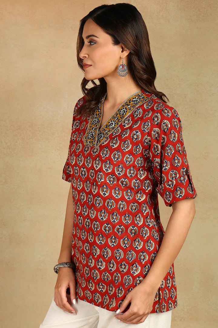 Maroon-Cotton-Hand-Block-Printed-Straight-Tunic