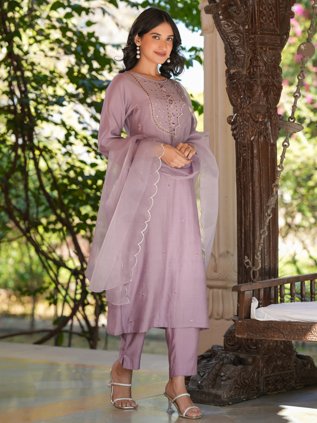 Lavender-Silk-Blend-Embroidered-3-Piece-Kurta-Set