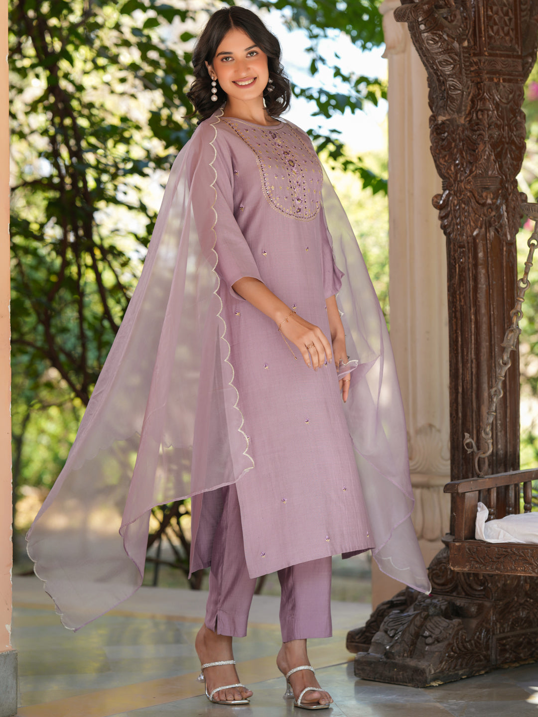 Lavender-Silk-Blend-Embroidered-3-Piece-Kurta-Set