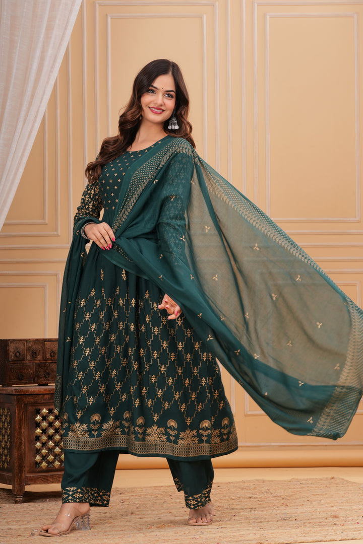 Green Gold Printed Rayon Geathered Kurta and Palazzo with Dupatta Set