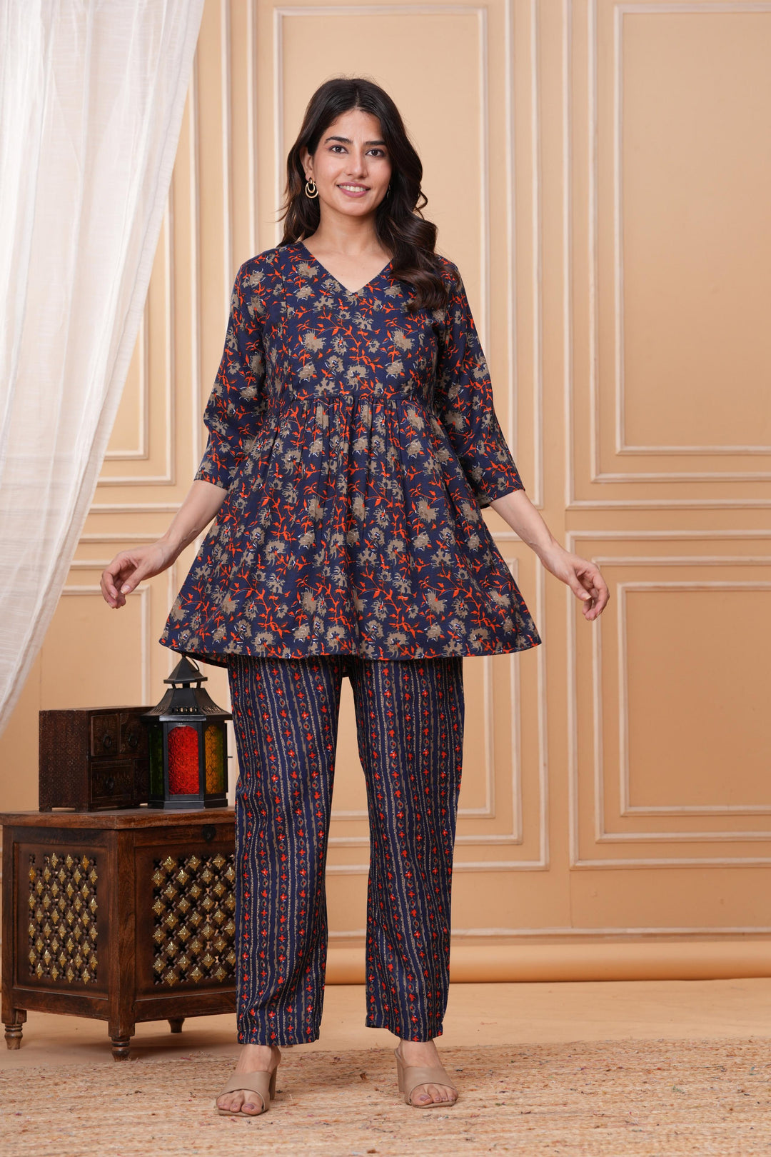 Blueorange Floral Printed Maternity Kurta and Pant cord set