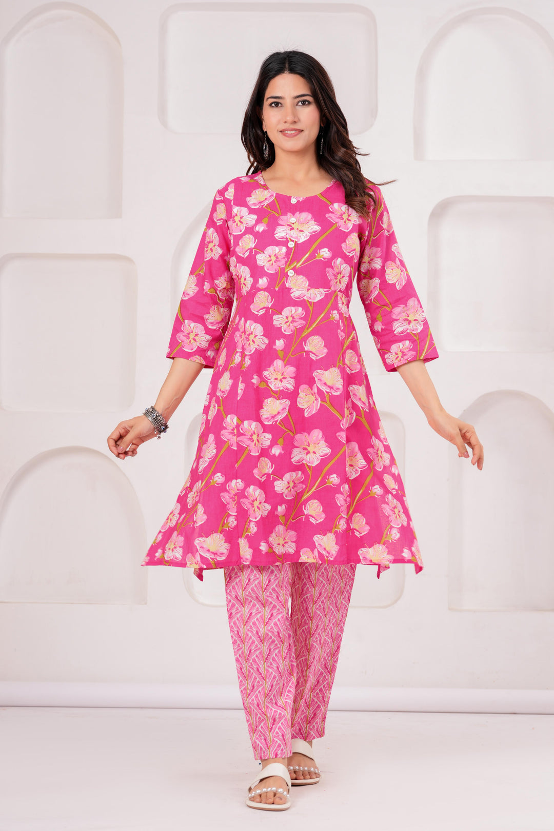 Pink FloralPrinted Maternity Kurta and Pant set