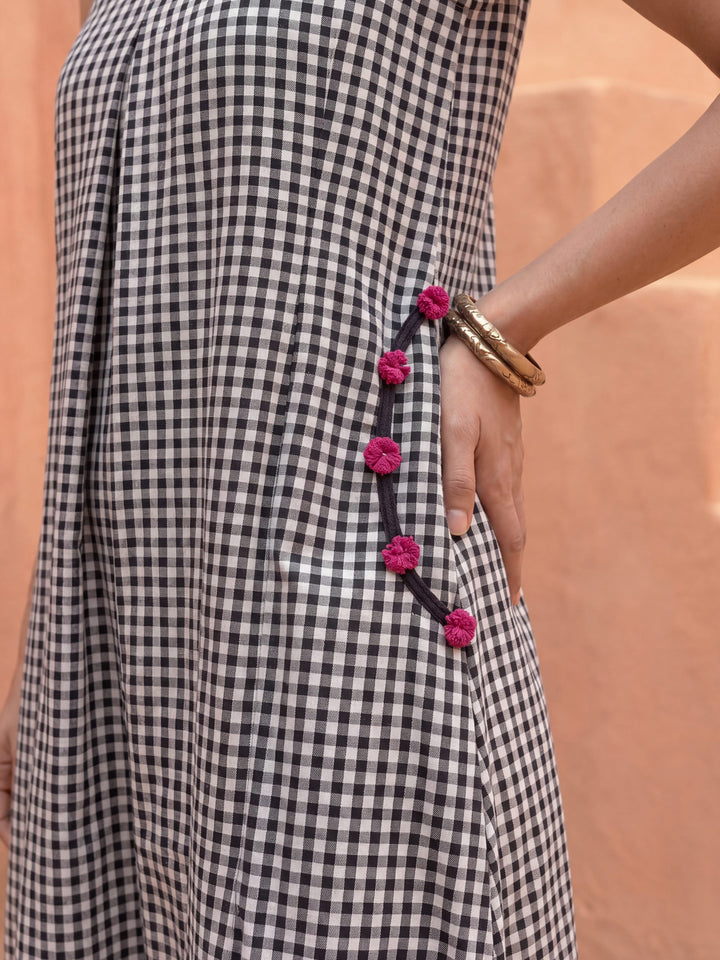 URBAN MONOCHROME MAXI DRESS