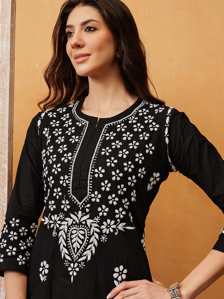 Hand Embroidered Lucknowi Chikankari Black Cotton Kurta