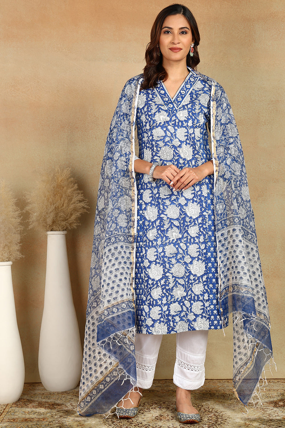 Blue-&-White-Kota-Doria-Hand-Block-Print-Dupatta