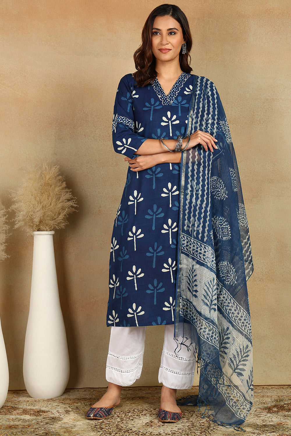 Indigo-Blue-Kota-Doria-Printed-Dupatta