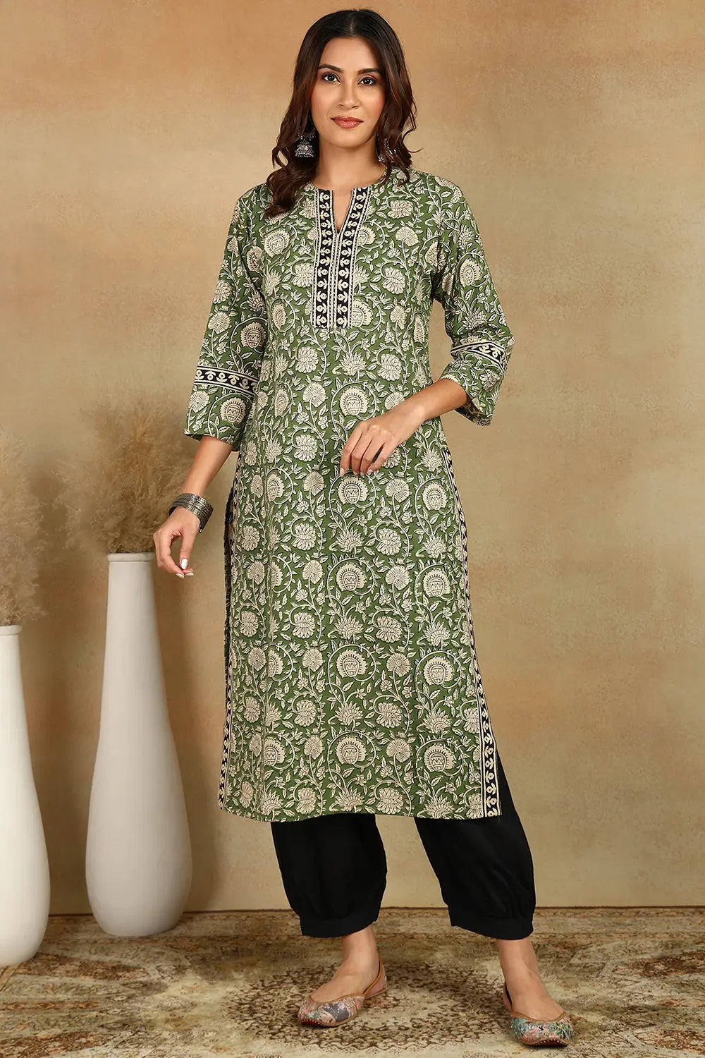 Green-&-Black-Cotton-Hand-Block-Print-Straight-Bagru-Kurta