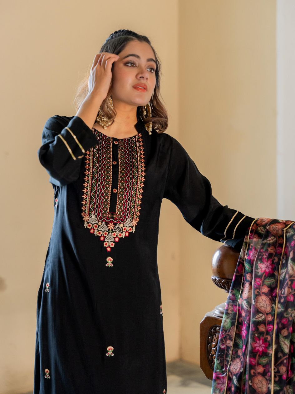 Black-Motifs-Silk-Blend-Yoke-Design-3-Piece-Kurta-Set