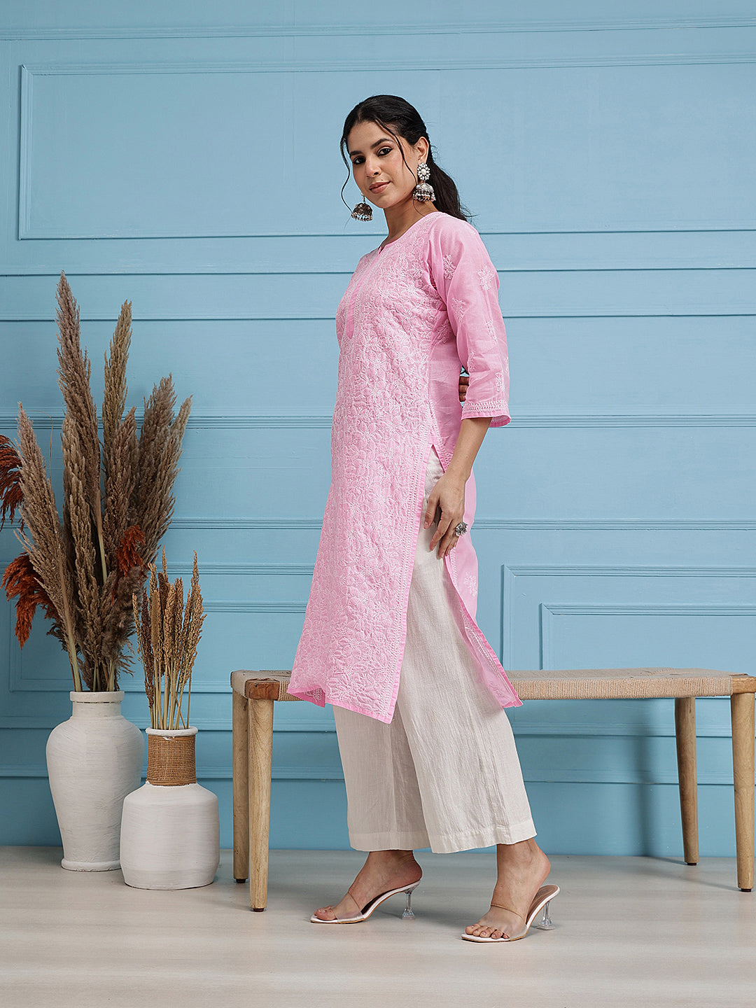 Hand Embroidered Pink Lucknow Chikan Kurta