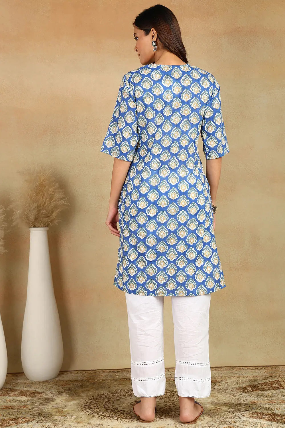 Blue-Cotton-Hand-Block-Printed-Sanganeri-Short-Kurta