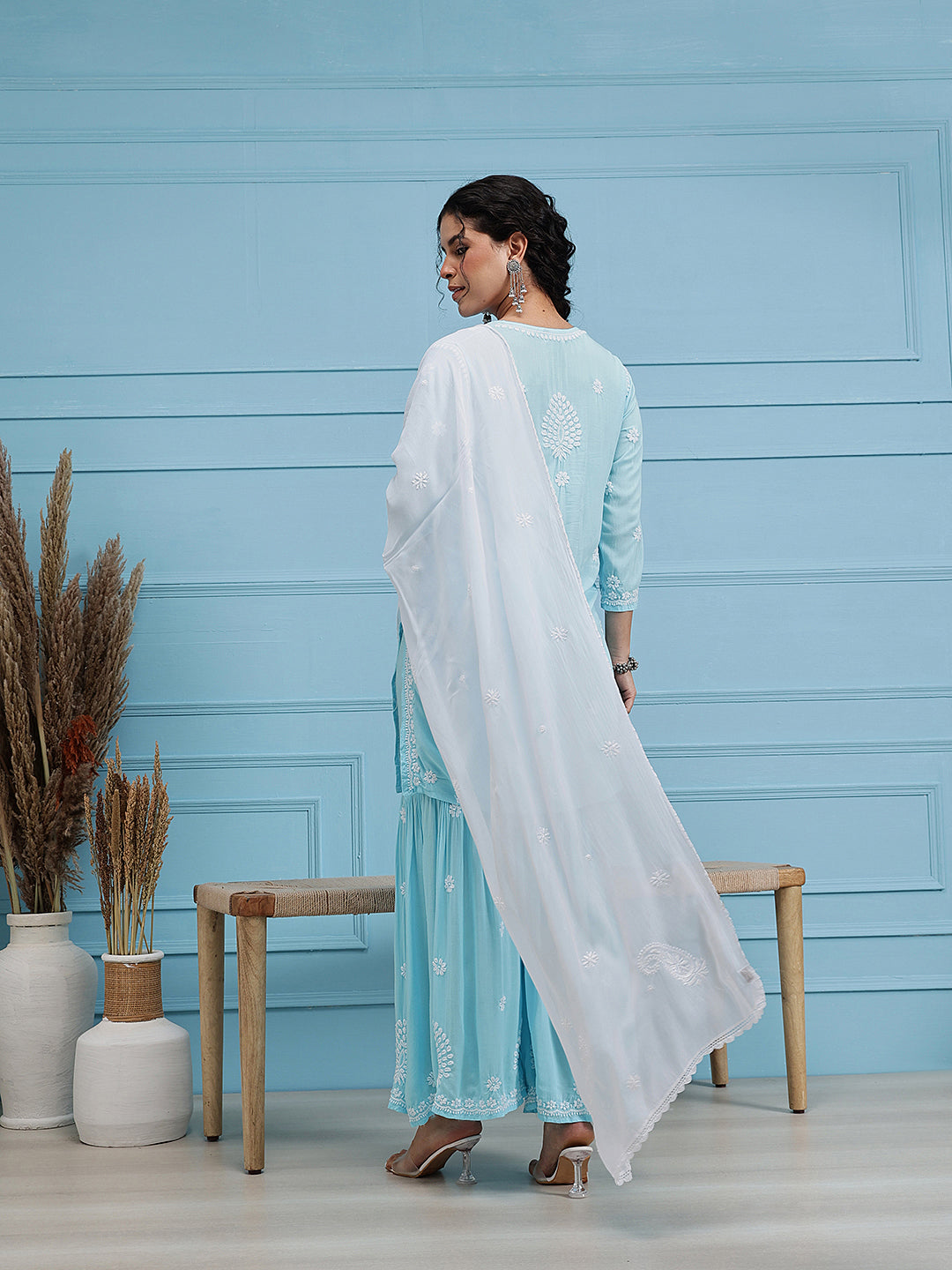 White Poly Georgette Floral Chikankari Handloom Dupatta