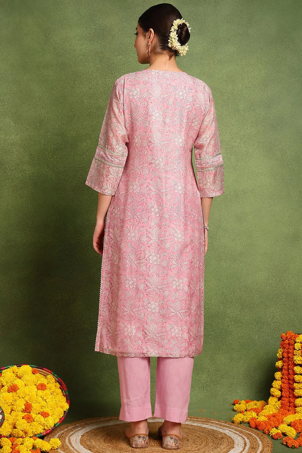 Pink-Chanderi-Silk-Hand-Embroidered-Kurta