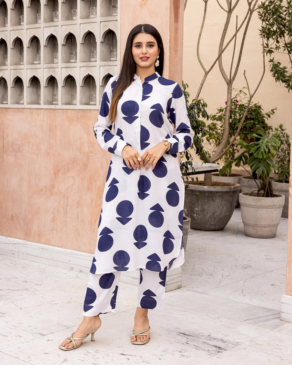 Off-White-Rayon-Polka-Print-2-Piece-Kurta-Set