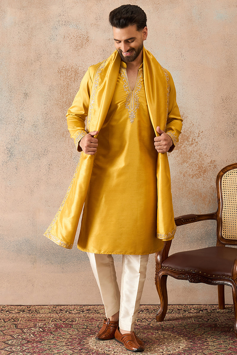 Mens Yellow Silk Blend Solid Embroidered Kurta With Dupatta