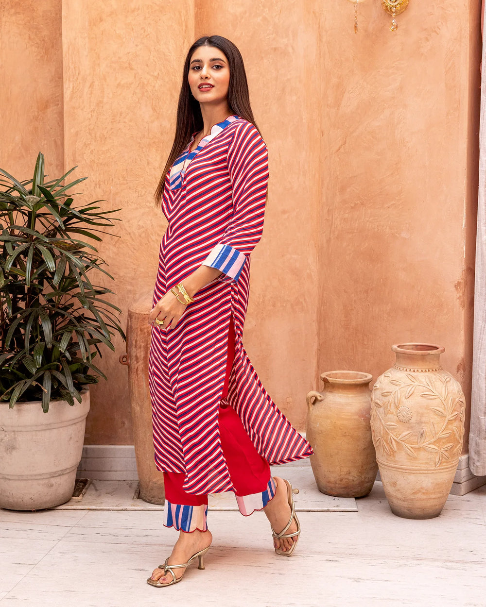 Red-Muslin-Stripes-&-Floral-2-Piece-Kurta-Set