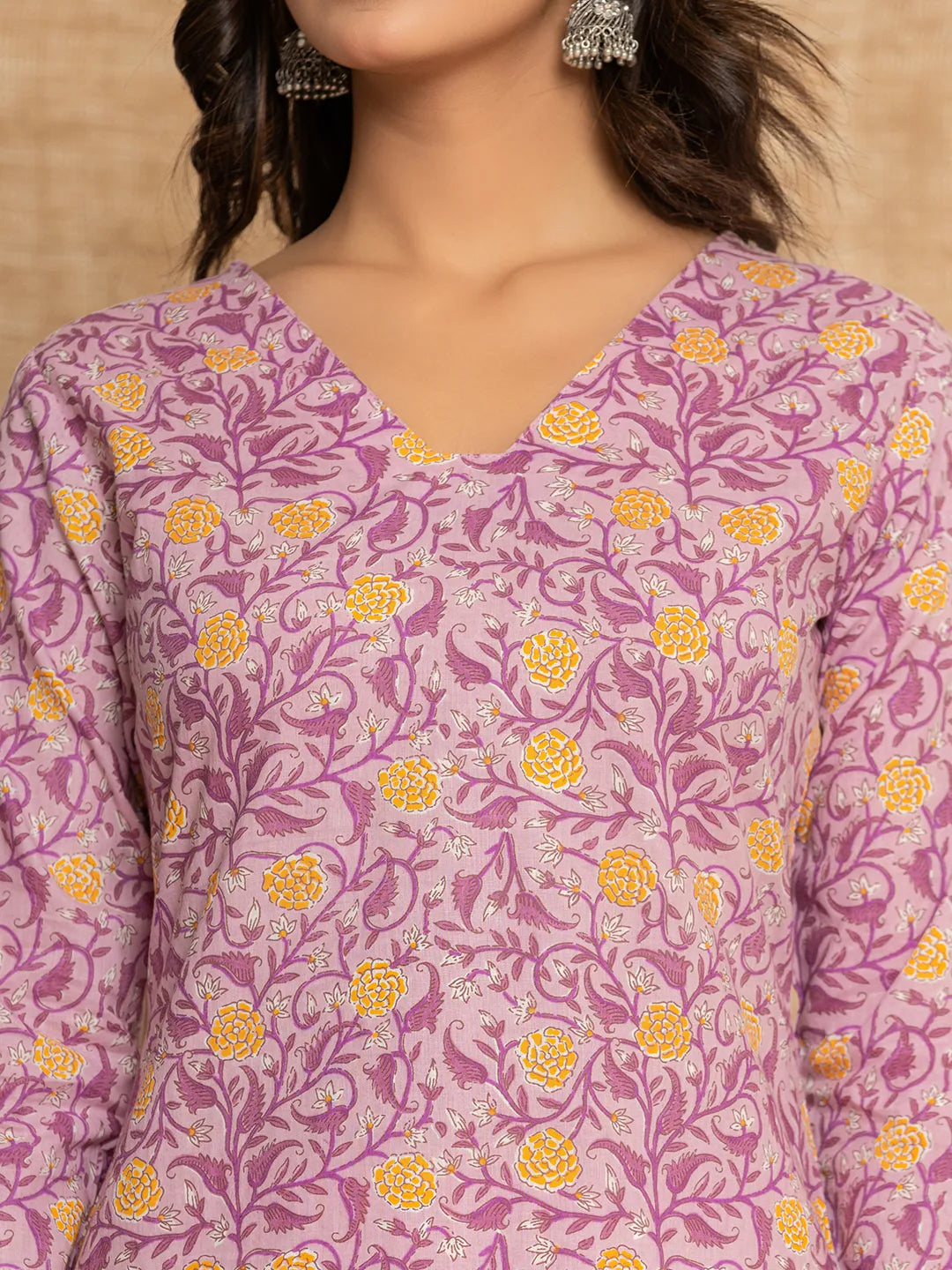 Lavander-Cotton-Floral-Print-Straight-Style-3-Piece-Kurta-Set