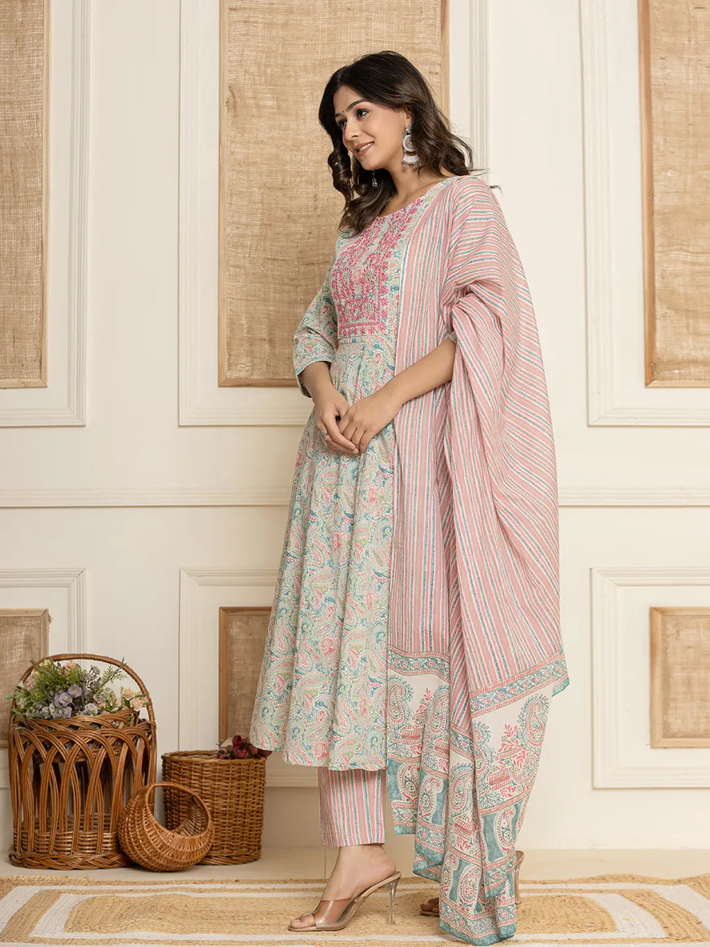 Pink-Cotton-Thread-Work-Paisley-Embroidered-Anarkali-Set