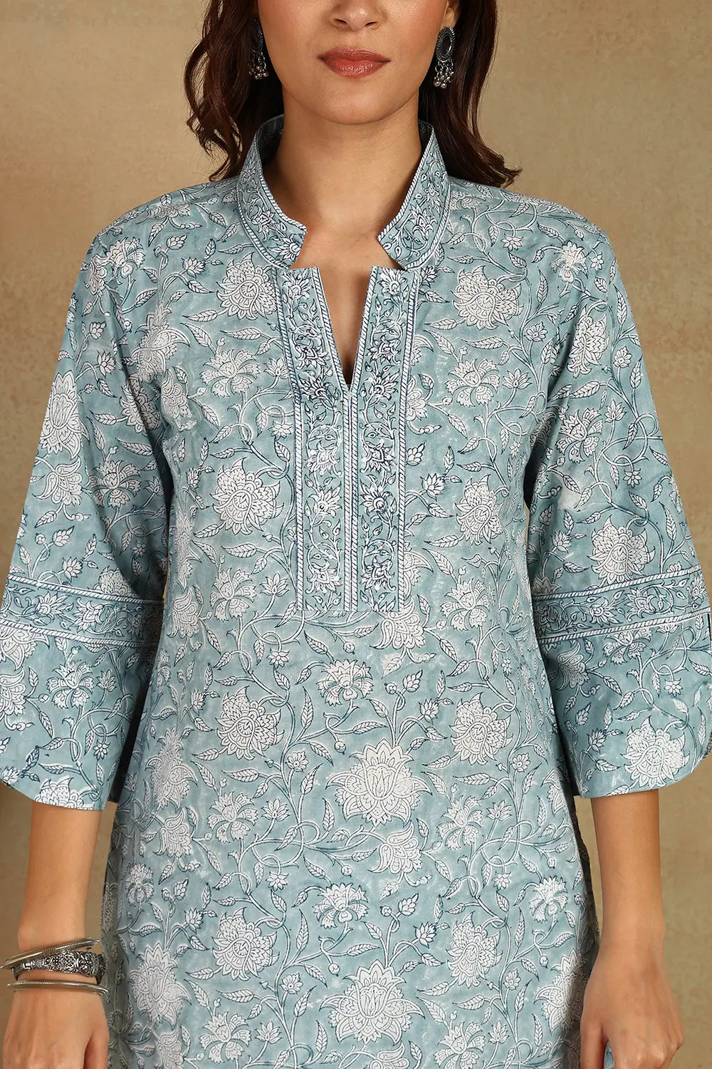 Grey-&-White-Cotton-Hand-Block-Printed-Straight-Bagru-Kurta