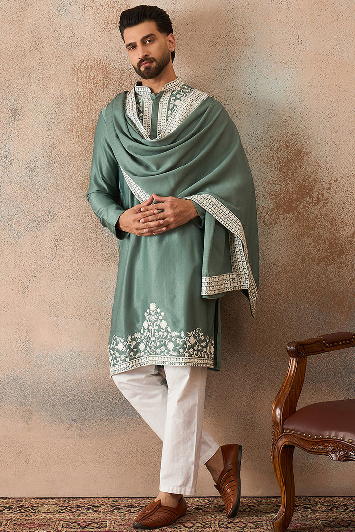 Mens Green Silk Blend Solid Embroidered Kurta With Dupatta