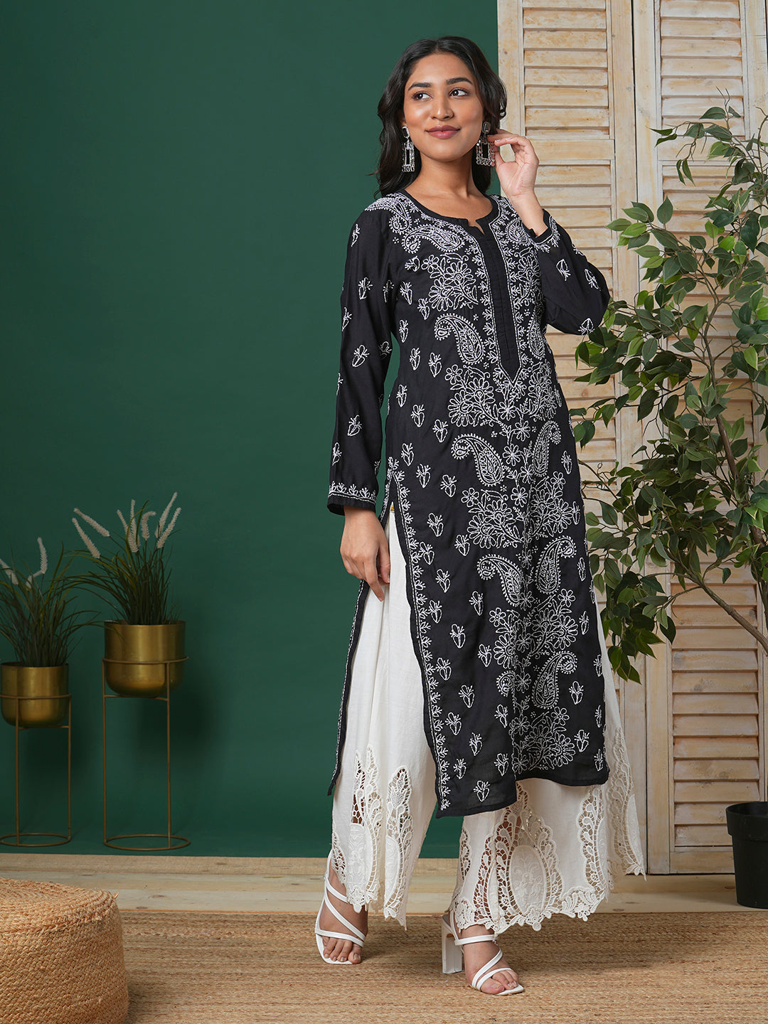 Hand Embroidered Lucknowi Chikankari Black & White Cotton Kurta