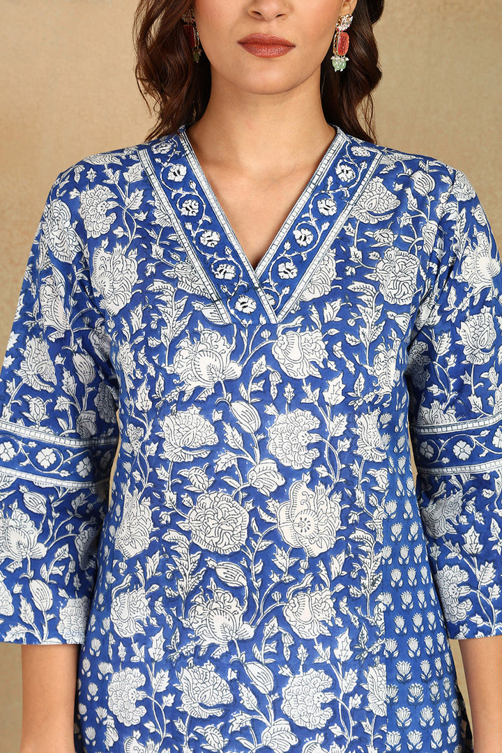 Blue-&-White-Cotton-Hand-Block-Print-Straight-Bagru-Kurta