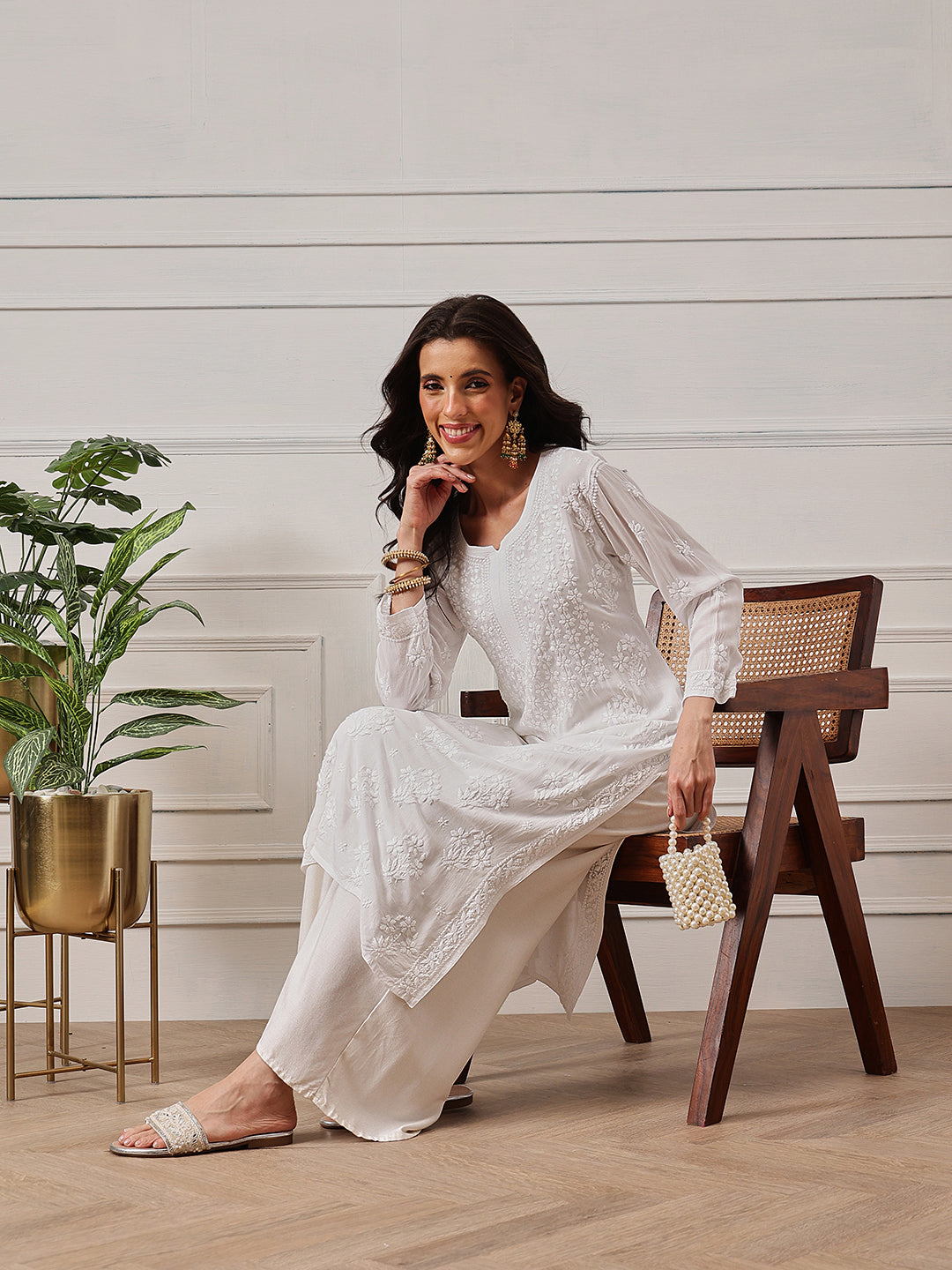 Hand Embroidered Lucknowi Chikankari  White Cotton Kurta