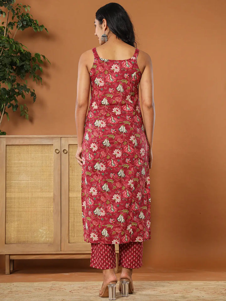 Burgundy-Cotton-Sleeveless-3-Piece-Kurta-Set