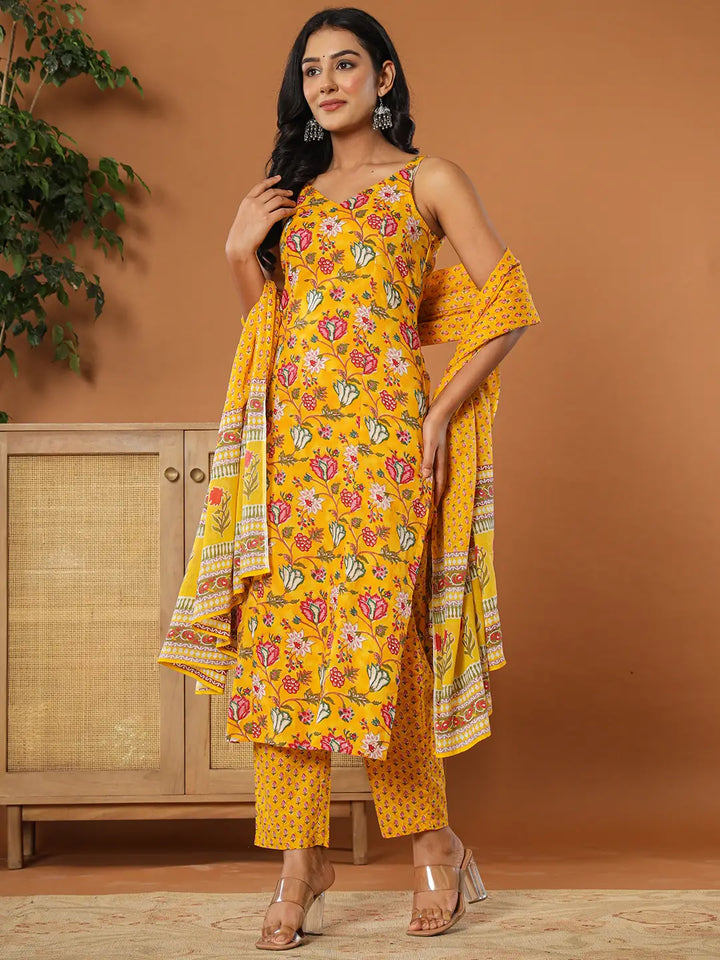 Mustard-Cotton-Sleeveless-3-Piece-Kurta-Set