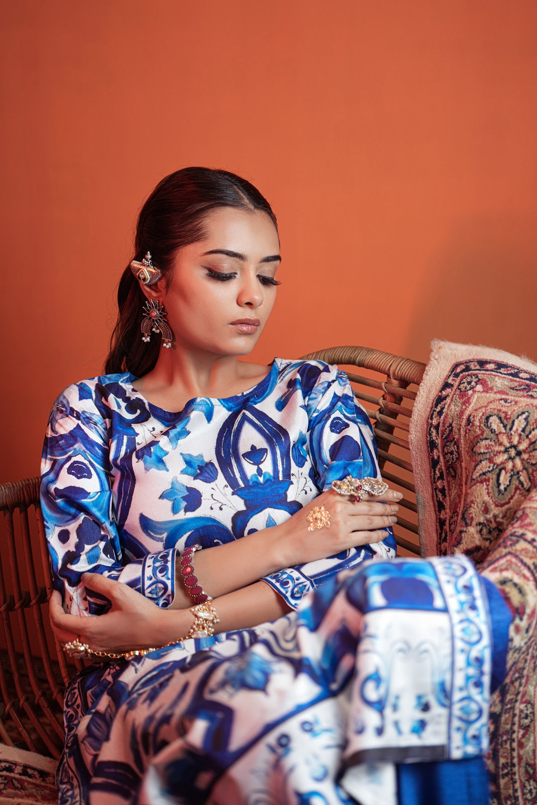 Blue-Silk-Blend-Floral-Printed-2-Piece-Kurta-Set