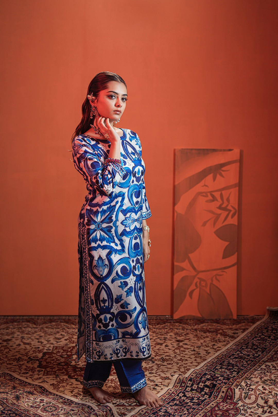 Blue-Silk-Blend-Floral-Printed-2-Piece-Kurta-Set