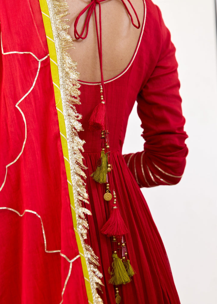 Kumkum-Red-Mulmul-Round-Neck-Anarkali-Set