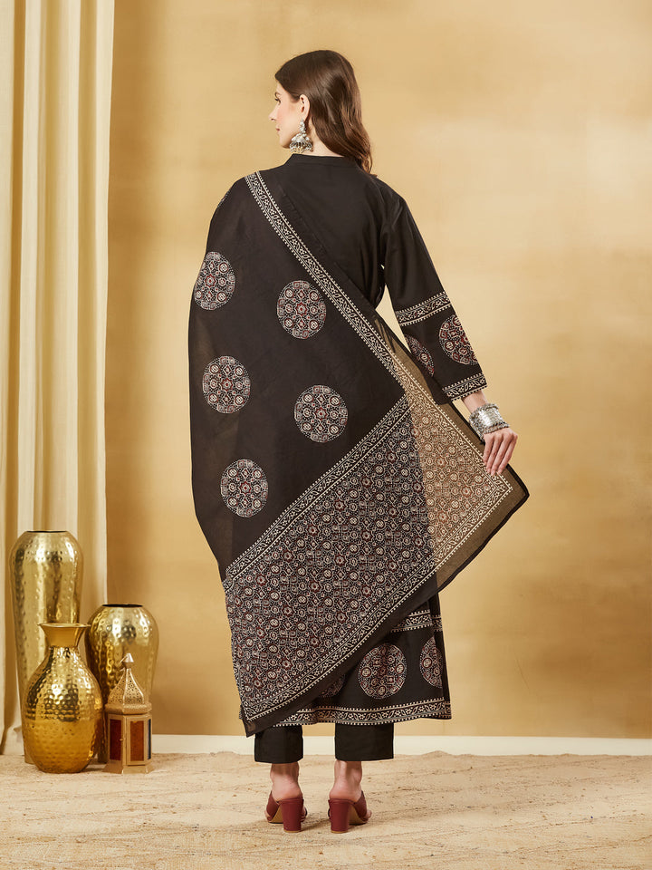 Black Floral Print Cotton Anarkali Kurta Sets With Dupatta