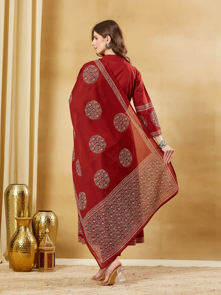 Red Floral Print Cotton Anarkali Kurta Sets With Dupatta