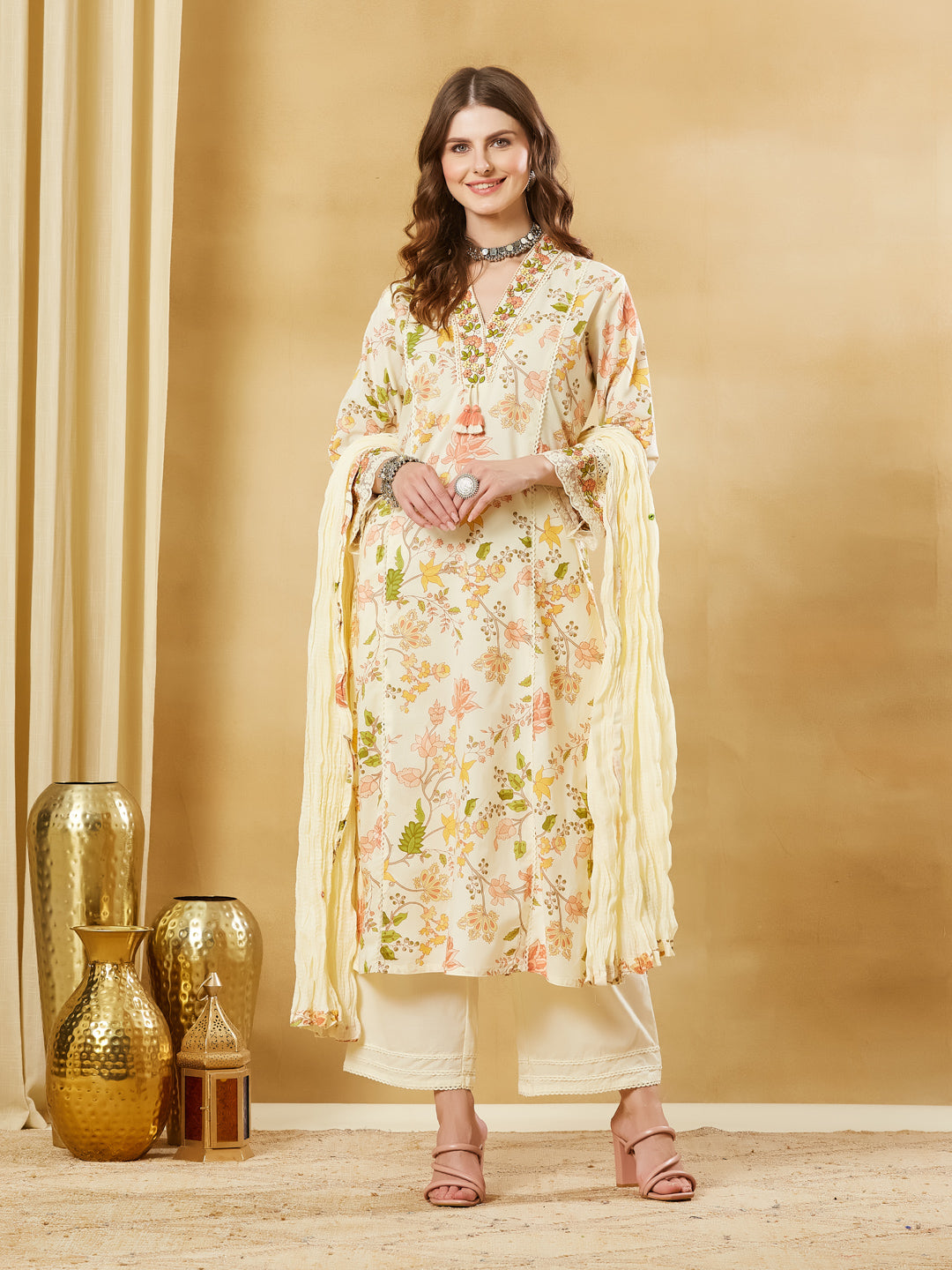 White Cotton Kurta Pant Set With Dupatta