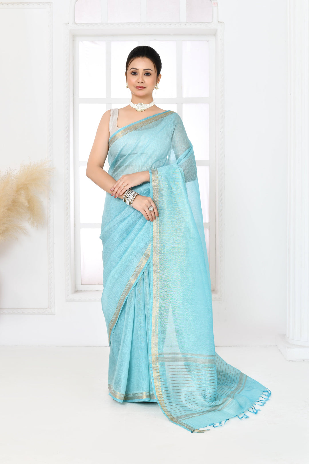 Aqua-Blue-Tussar-Linen-Handloom-Saree-With-Embroidered-Blouse