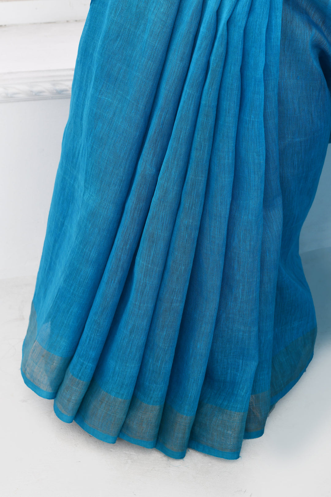 Aqua-Blue-Tussar-Linen-Handloom-Saree-With-Woven-Zari-Pallu