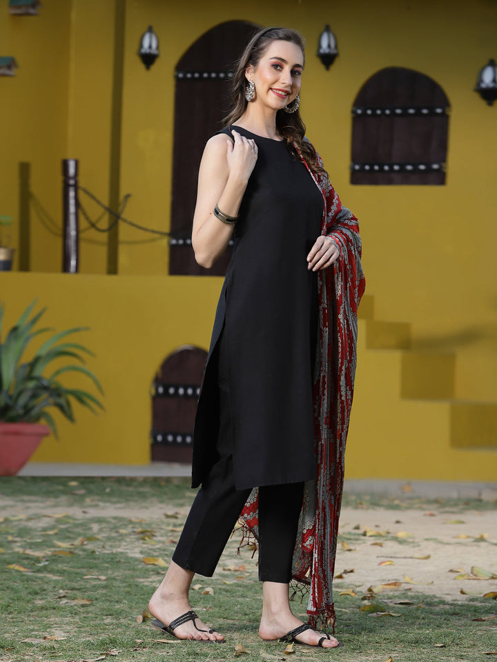 Black-Solid-Cotton-Blend-Straight-3-Piece-Kurta-Set