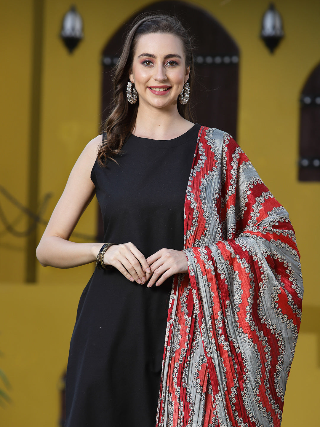Black-Solid-Cotton-Blend-Straight-3-Piece-Kurta-Set