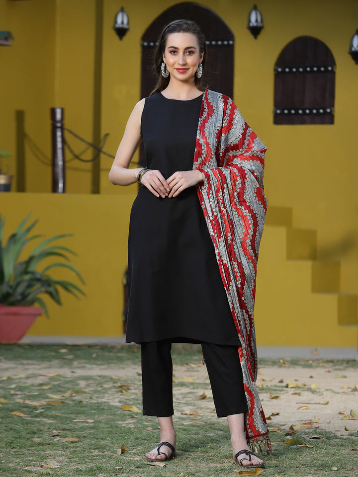 Black-Solid-Cotton-Blend-Straight-3-Piece-Kurta-Set