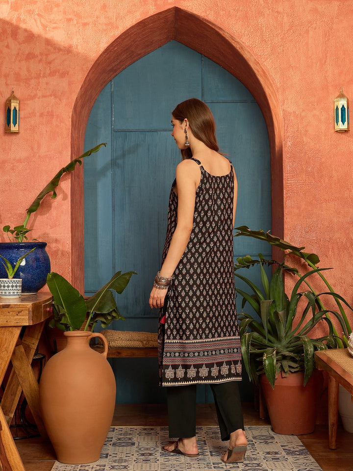 Black Ethnic Motif Printed Rayon Straight Kurta