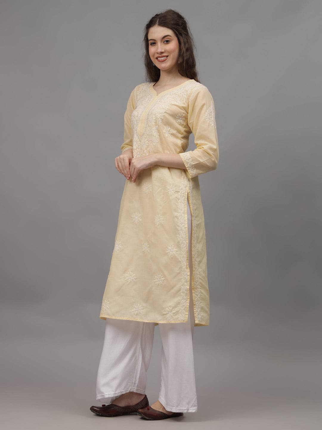 Beige-&-White-Cotton-Embroidered-Chikankari-Kurta