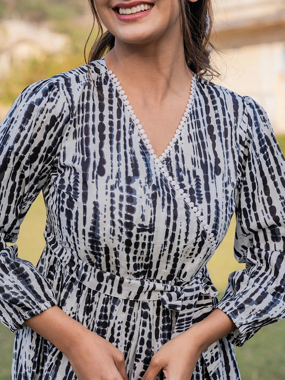 Black-&-White-Cotton-Tie-Dye-Less-Border-Tassels-Were-Dress