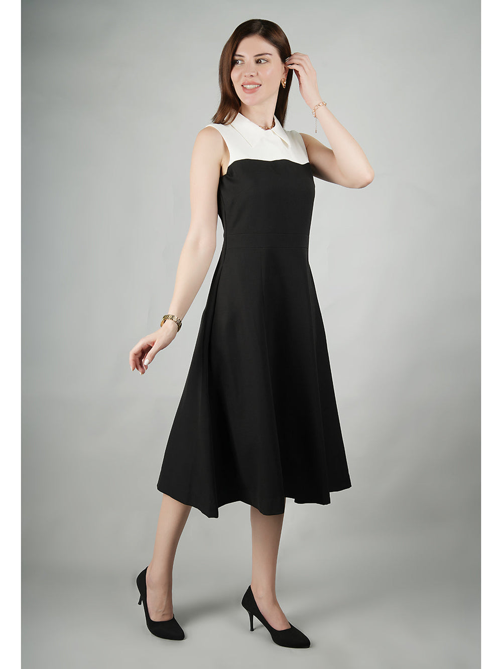 Black-Blended-Fabric-Bronzed-Color-Block-Dress-With-Collar