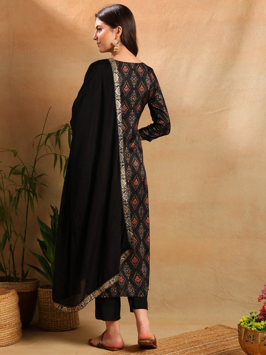 ZERESOUQ-Black-Chanderi-Ethnic-Motifs-Woven-Design-3-Piece-Kurta-Set