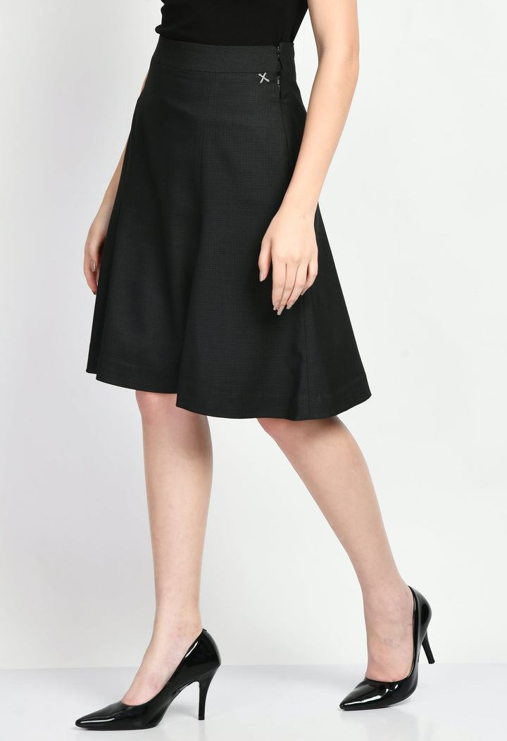 Black-Cotton-Blend-Decisiveness-Checked-A-Line-Skirt