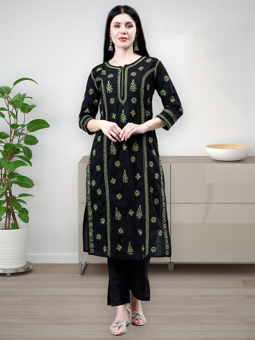 Black-Cotton-Embroidered-Chikankari-Kurta